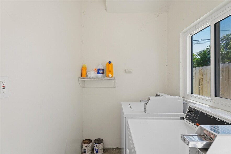 More Photos Of 376-378 Park way, Chula Vista Multifamily For Sale