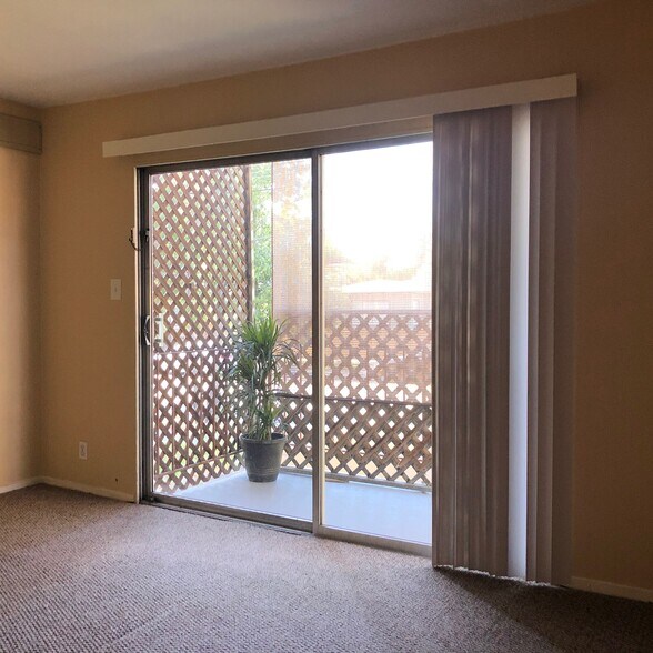 More Photos Of 2180 Ashby Ave, Berkeley Apartments For Sale