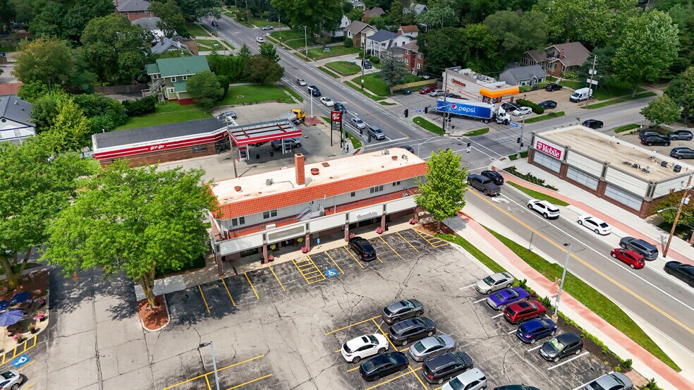 More Photos Of 4040-4125 University Ave, Des Moines Unknown For Lease