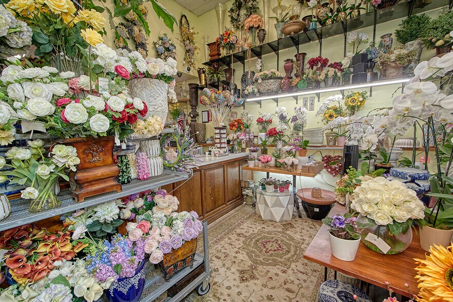 More Photos Of 78-80 Purdy Ave, Port Chester Garden Center For Sale