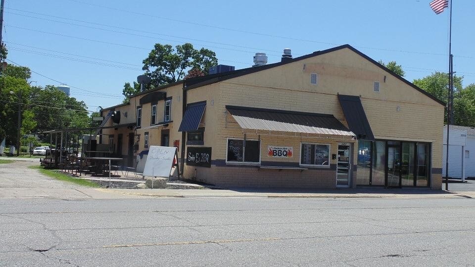 More Photos Of 2401 Central Ave, Lake Station Storefront Retail Residential For Sale