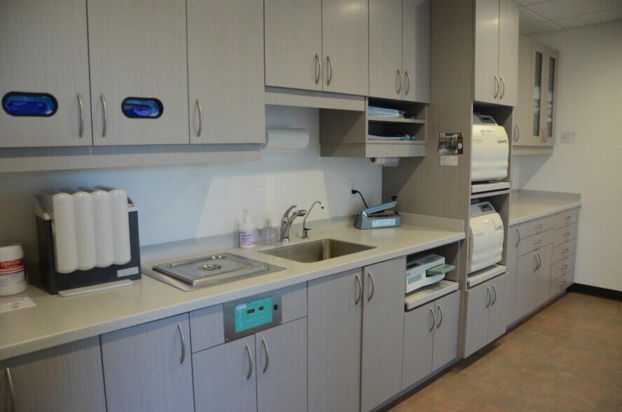 More Photos Of 840 Bear Paw Ave, Rice Lake Medical For Sale