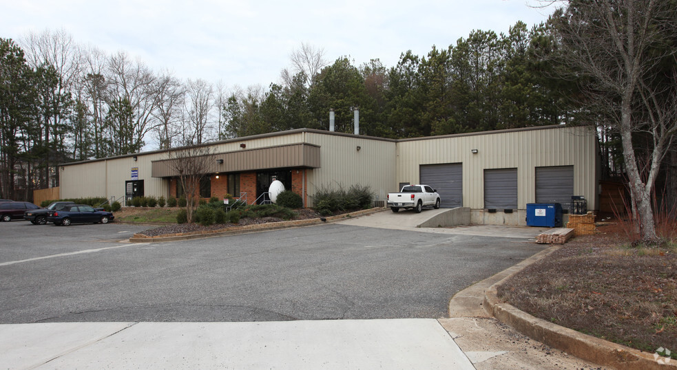 Primary Photo Of 9370 Industrial Trace, Alpharetta Warehouse For Lease