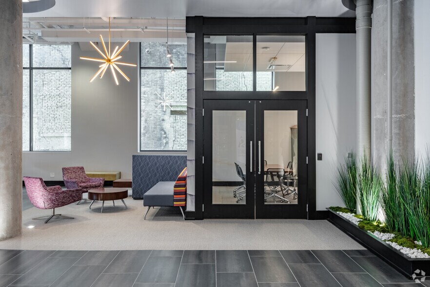 More Photos Of 320 E Buffalo St, Milwaukee Office For Lease