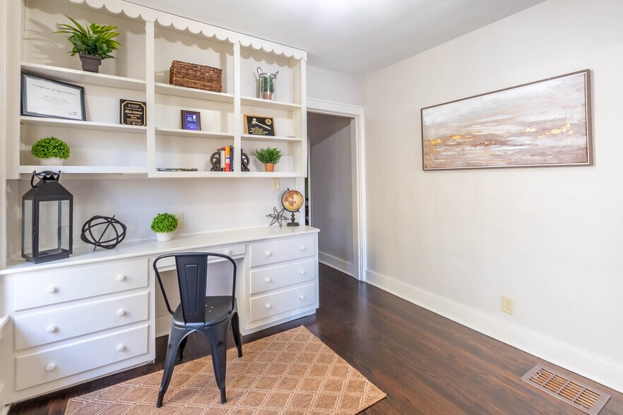 More Photos Of 179 E Main St, Plain City Loft Creative Space For Lease