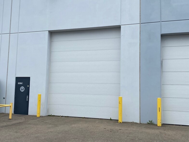 Primary Photo Of 14165-14185 162 Ave NW, Edmonton Showroom For Lease