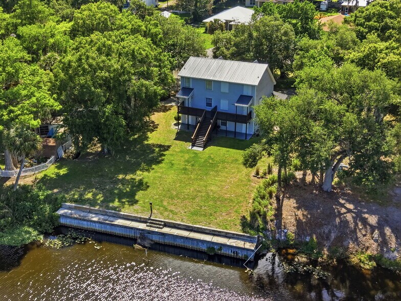More Photos Of 207 SE 6th Ave, Okeechobee Multifamily For Sale