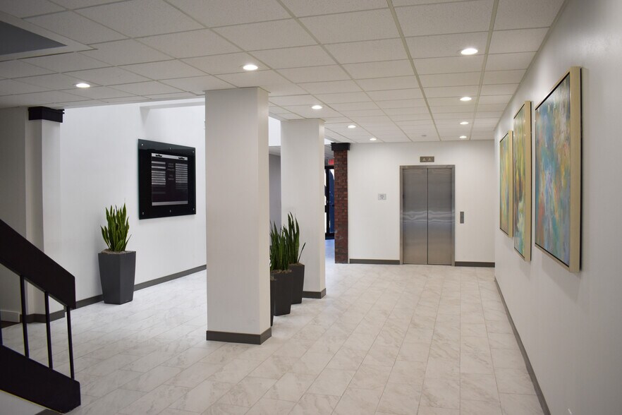 More Photos Of 801 E Plano Pky, Plano Office For Lease