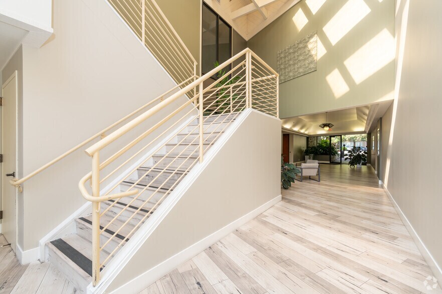 More Photos Of 710 Lakeway Dr, Sunnyvale Office For Lease