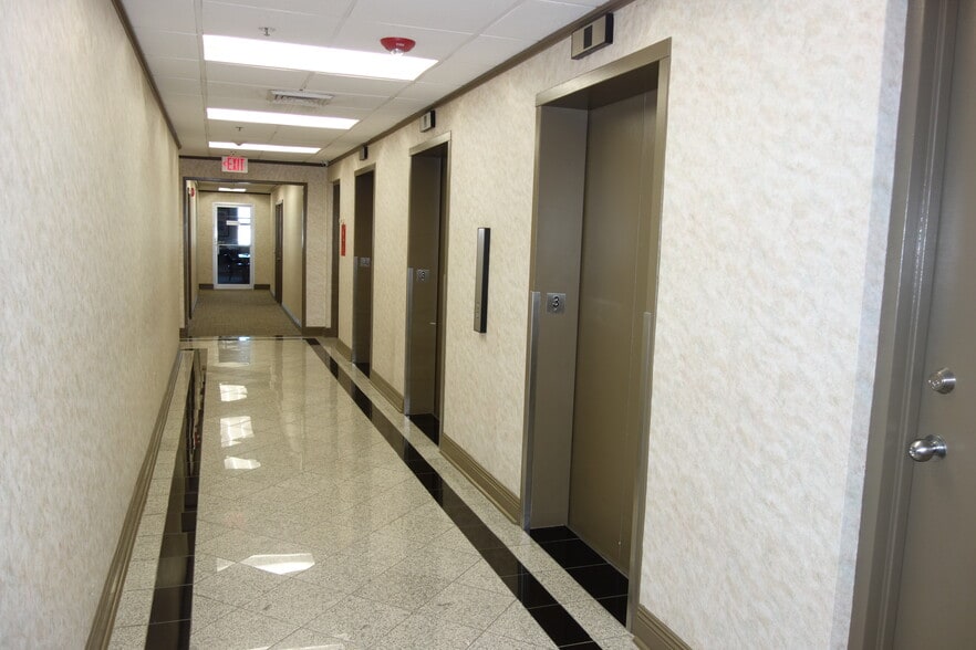 More Photos Of 3525 N Causeway Blvd, Metairie Office For Lease