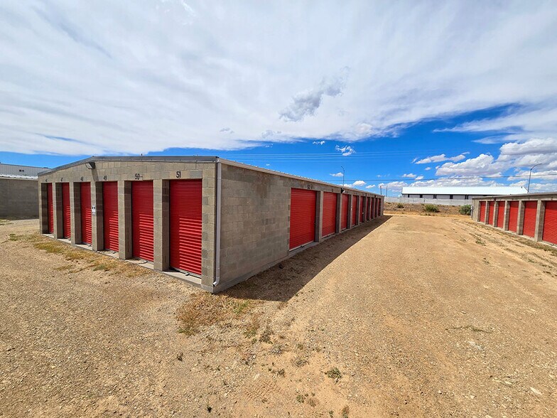 More Photos Of 696 E Center St, Monticello Self Storage For Sale