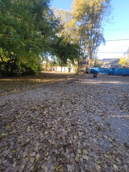 More Photos Of 1458 W 32nd St, Indianapolis Apartments For Sale