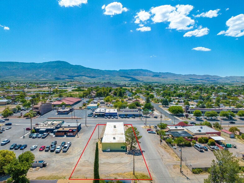 More Photos Of 303 S Main St, Cottonwood Freestanding For Lease