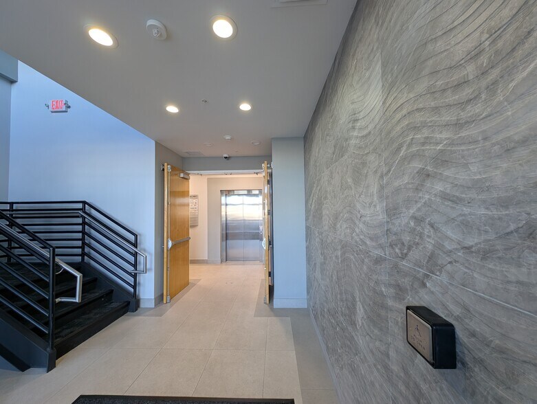 More Photos Of 1210 E Osceola Pky, Kissimmee Medical For Lease