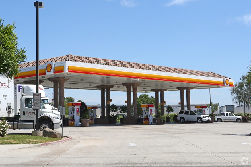 More Photos Of 1330 N Plaza Dr, Visalia Freestanding For Lease