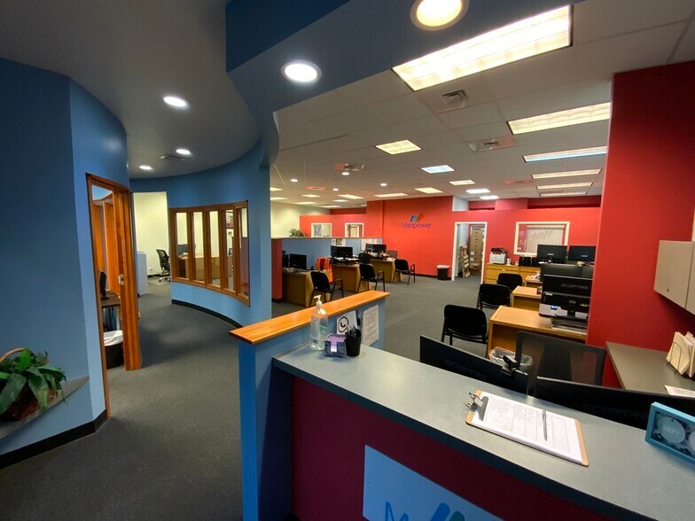 More Photos Of 4427 Talmadge Rd, Toledo Office For Lease