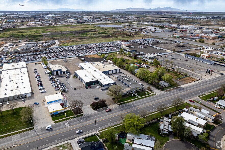 More Photos Of 720-758 S Redwood Rd, Salt Lake City Manufacturing For Lease