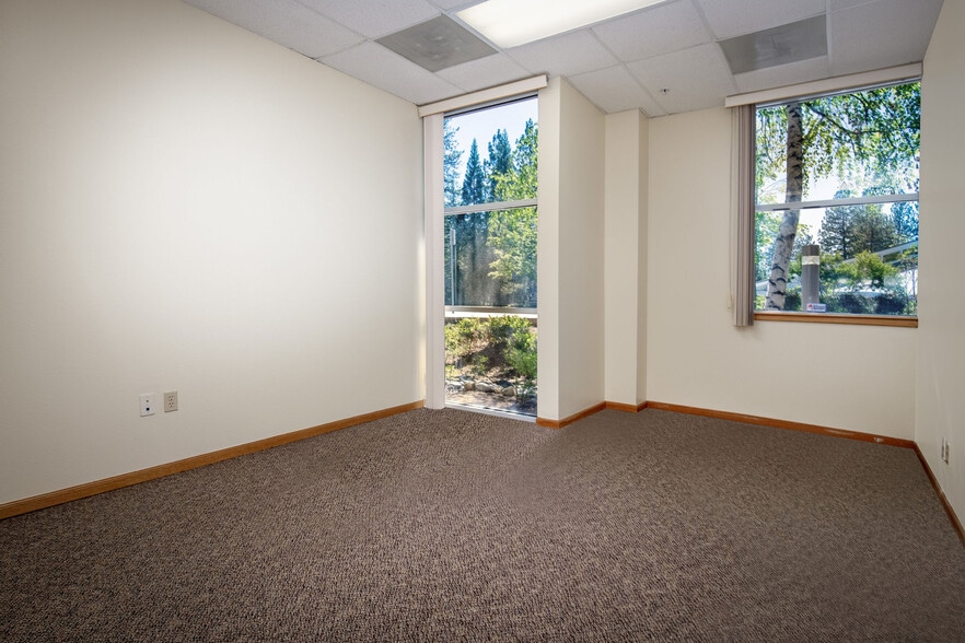 More Photos Of 350 Crown Point Cir, Grass Valley Office For Lease
