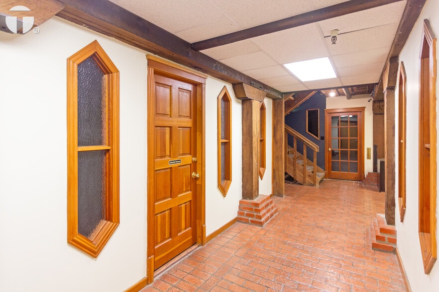 More Photos Of 1207 Front St, Sacramento Unknown For Lease