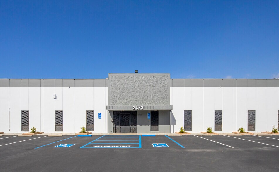 More Photos Of 2473 E Rancho Del Amo Pl, Compton Manufacturing For Sale