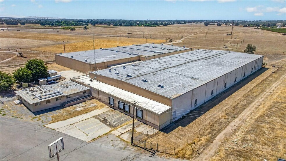 More Photos Of 23745 Avenue 112, Porterville Refrigeration Cold Storage For Sale