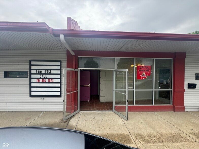 More Photos Of 1914 I Ave, New Castle Restaurant For Lease