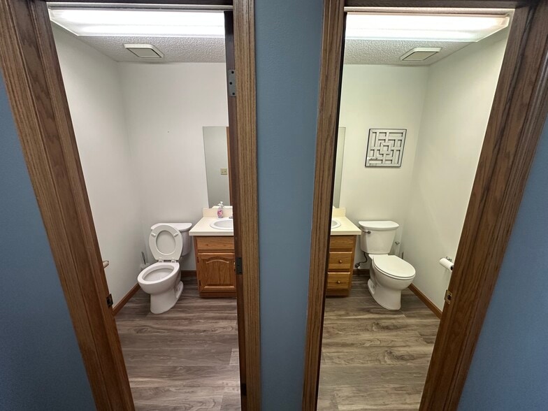 More Photos Of 6030 S 57th St, Lincoln Office Residential For Lease