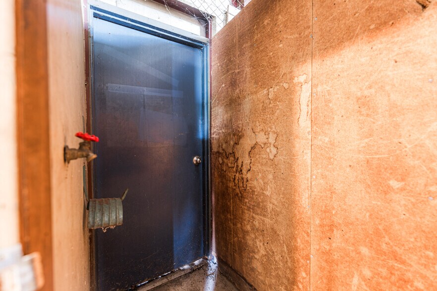 More Photos Of 560 S River St, Batavia Warehouse For Sale