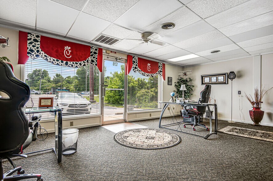 More Photos Of 1212-1216 Gum Branch Rd, Jacksonville General Retail For Sale