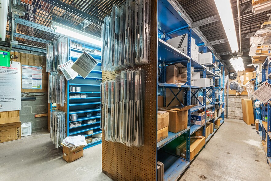 More Photos Of 805 Lafayette Ave, Hawthorne Auto Repair For Sale