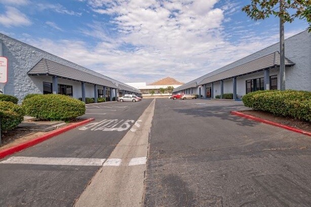 More Photos Of 1600 Chicago Ave, Riverside Unknown For Lease