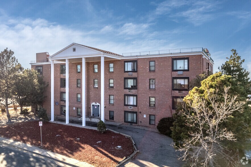 More Photos Of 152 Del Mar Cir, Aurora Apartments For Sale