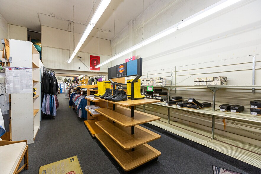 More Photos Of 2640-2650 Mission St, San Francisco Storefront For Lease