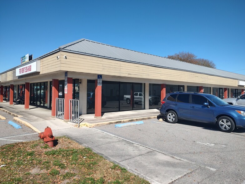 Primary Photo Of 13355 Belcher Rd, Largo Unknown For Lease