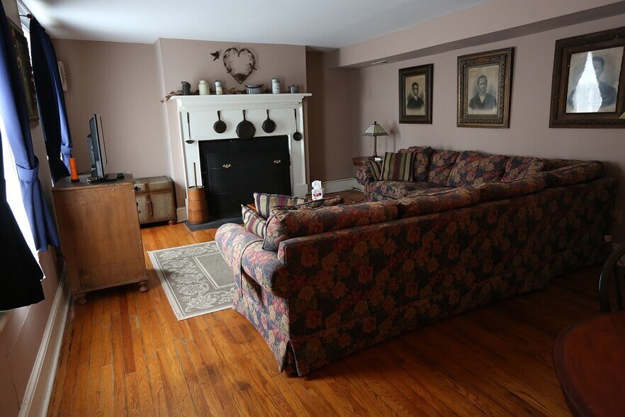 More Photos Of 146 Main St, Stanardsville Hospitality For Sale