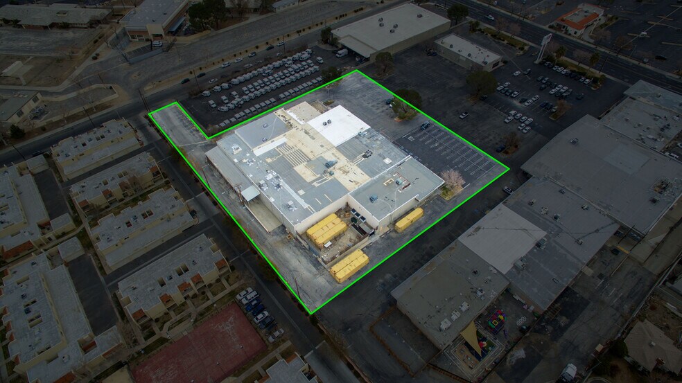 More Photos Of 44201-44247 N 10th St W, Lancaster Unknown For Lease