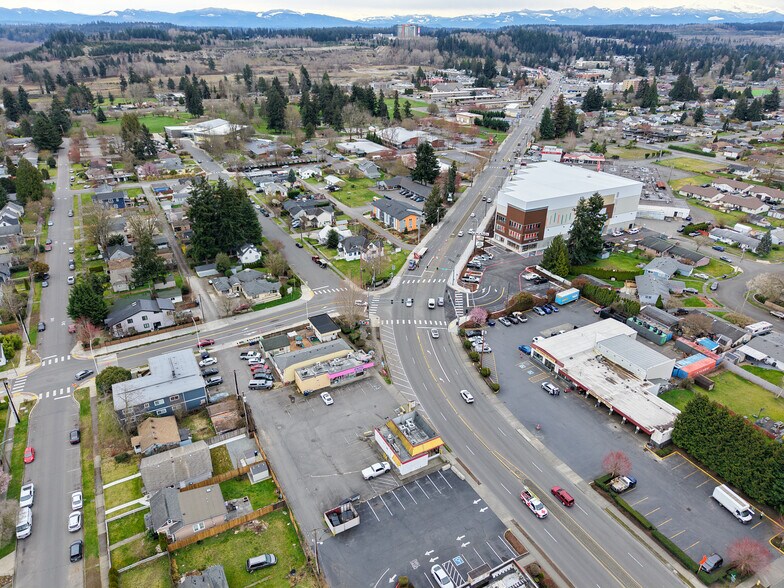 More Photos Of 914 Auburn Way S, Auburn Storefront For Sale