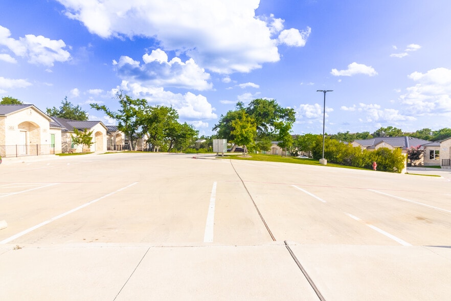 More Photos Of 3000 Polar Ln, Cedar Park Office For Lease
