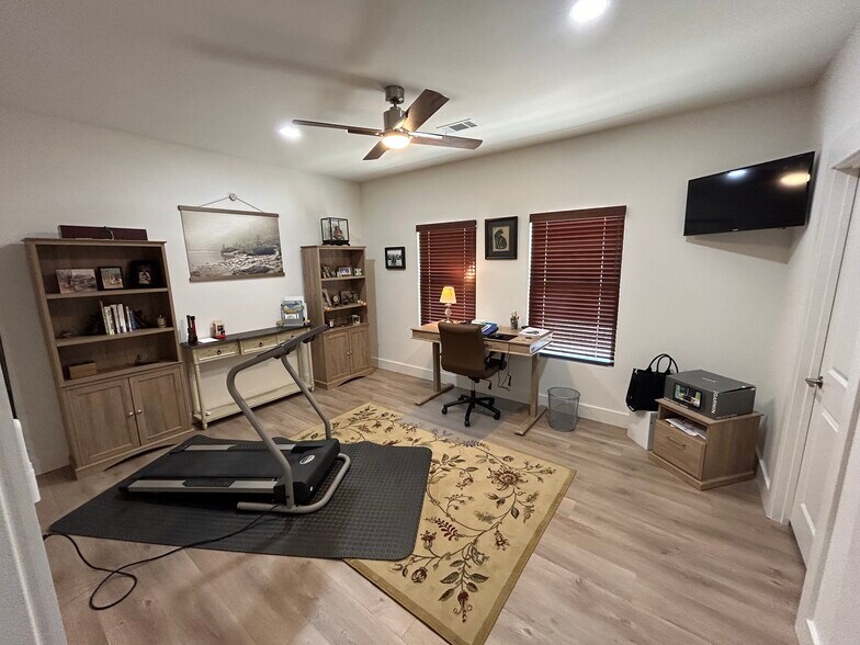 More Photos Of 141 County Road 851, Elizabeth Hotel For Sale