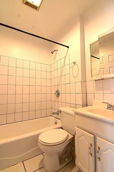 More Photos Of 197 Nassau Ave, Brooklyn Apartments For Sale