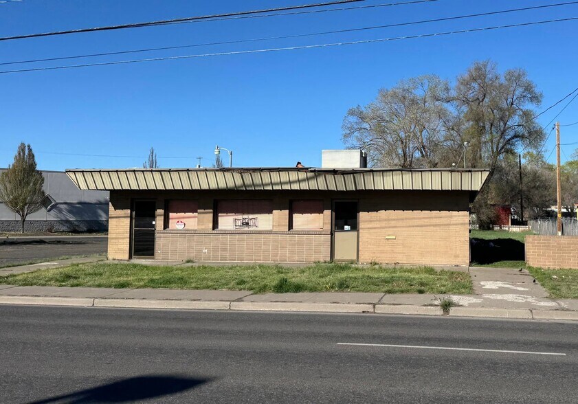 Primary Photo Of 1776 Washburn Way, Klamath Falls Medical For Sale