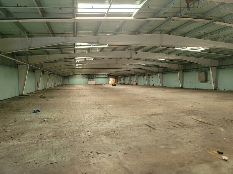 More Photos Of 29 S Depot Plz, Tarrytown Warehouse For Lease