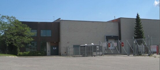 More Photos Of 3350 Wolfedale Rd, Mississauga Warehouse For Lease