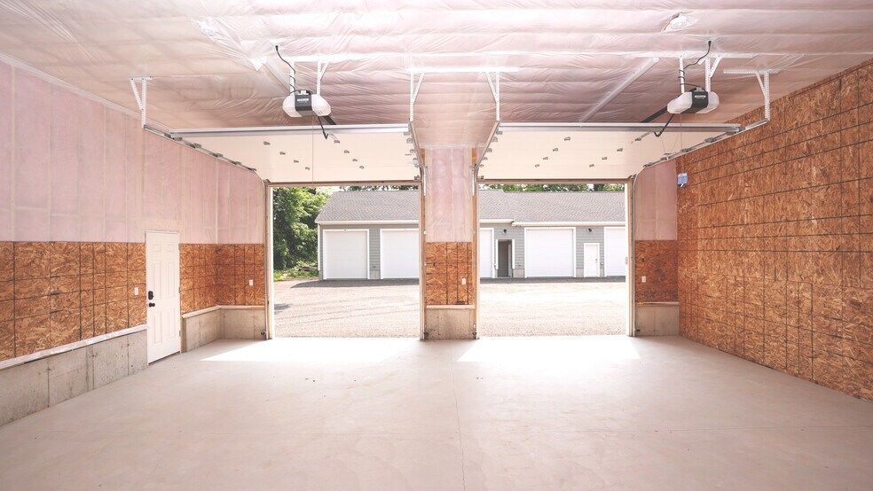 More Photos Of 341 Wareham St, Middleboro Self Storage For Lease