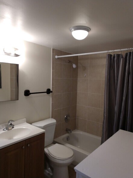 More Photos Of 1131 Broadway, Dunedin Apartments For Sale