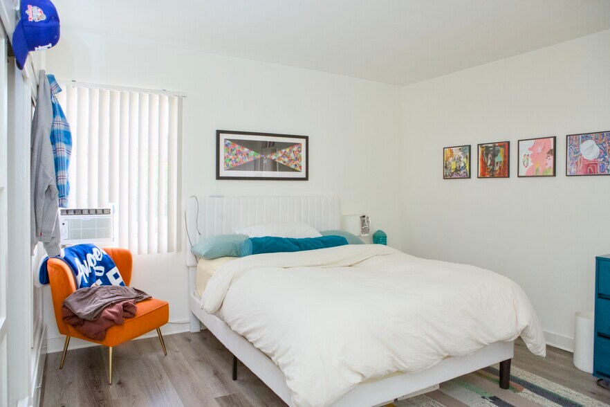 More Photos Of 541 Normandie Ave, Los Angeles Apartments For Sale