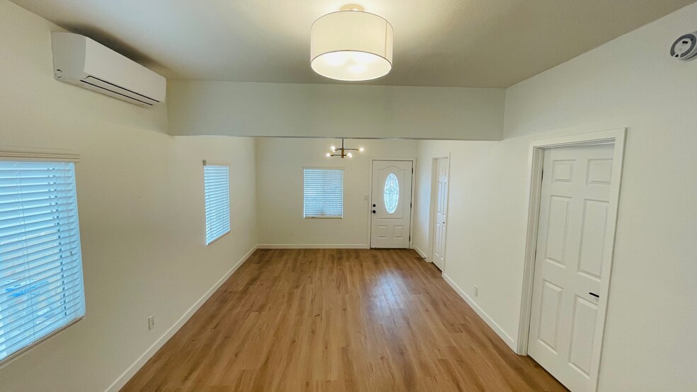 More Photos Of 1027 S 32nd St, San Diego Apartments For Sale