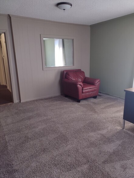 More Photos Of 1909 Montgomery Hwy, Dothan Office For Lease