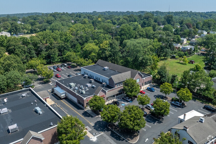More Photos Of 1440-1448 Bethlehem Pike, Flourtown Storefront Retail Office For Lease