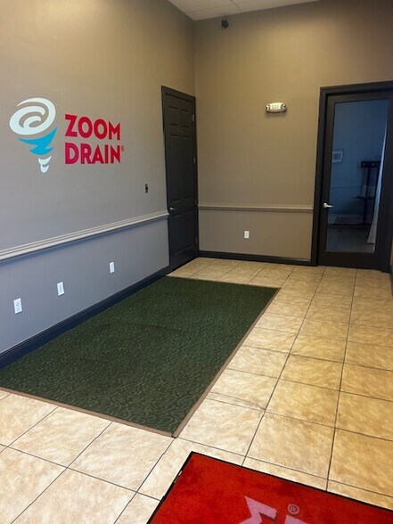 More Photos Of 17041 Alico Commerce Ct, Fort Myers Light Manufacturing For Sale